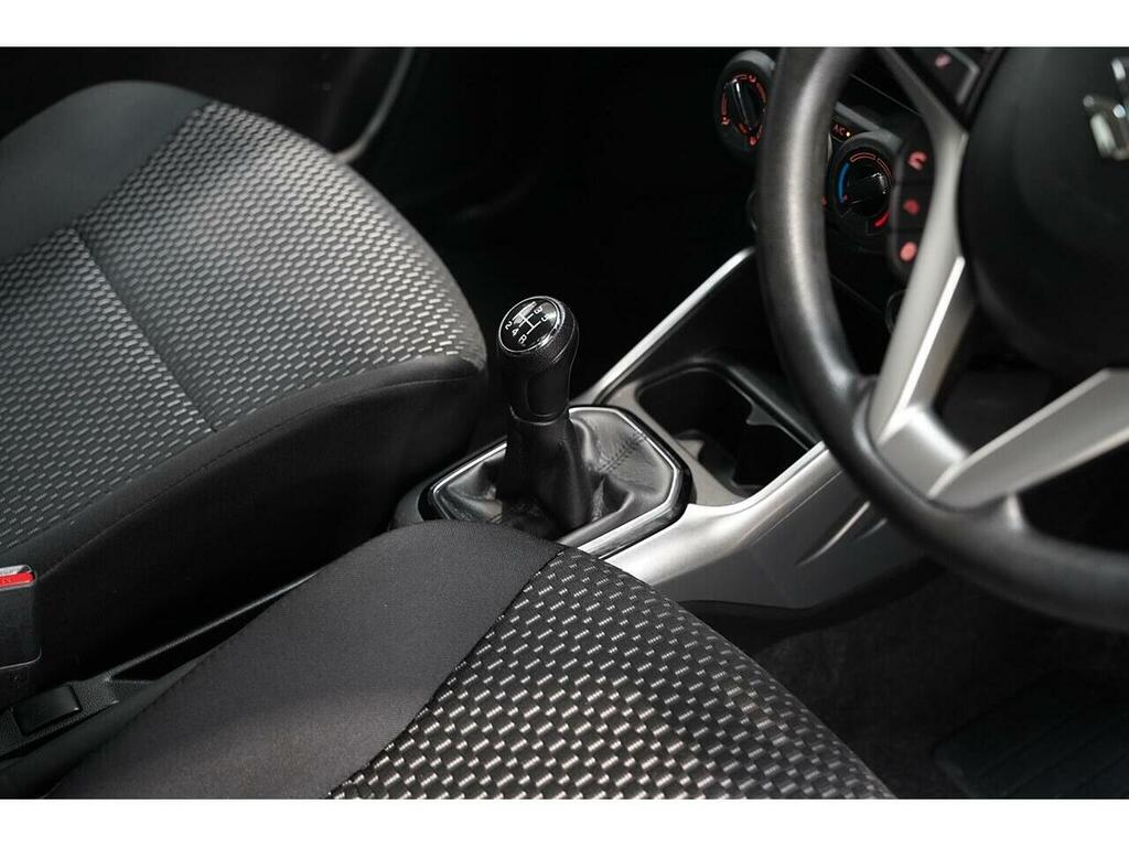 Suzuki Ignis Hatchback White #16