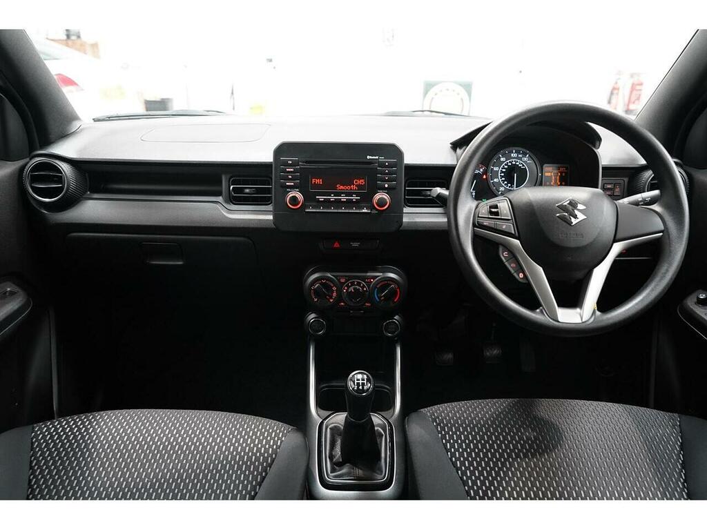 Suzuki Ignis Hatchback White #9