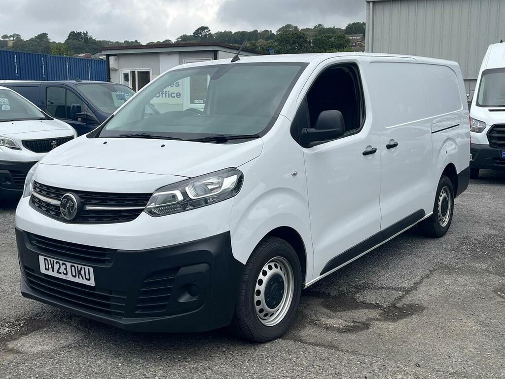 Vauxhall Vivaro Turbo D 2900 Prime White