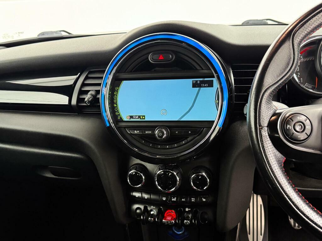 Mini Hatch One 5-Door White #43