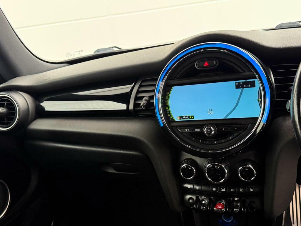 Mini Hatch One 5-Door White #35