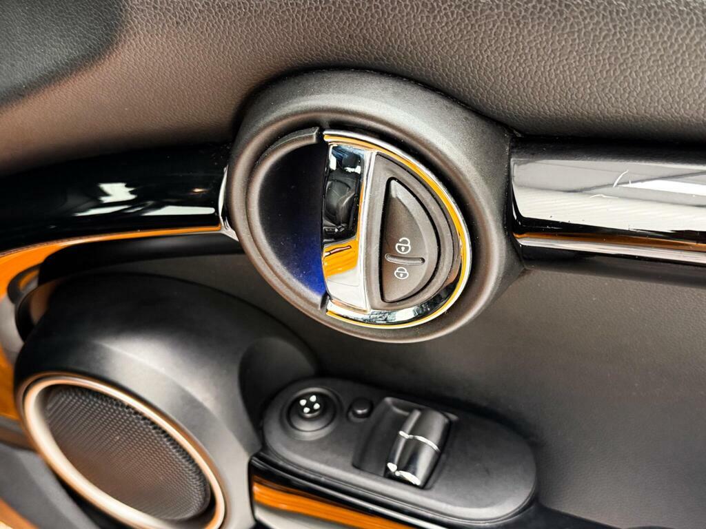 Mini Hatch One 5-Door White #62