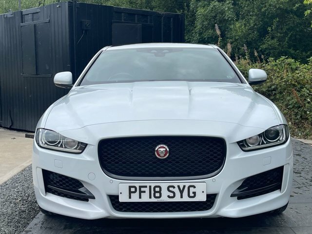 Jaguar XE 2.0D R-sport Saloon Awd Euro 6 S White #2