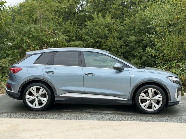 Audi Q4 E Tron 35 S Line Suv 55Kwh 170 Ps Blue #2