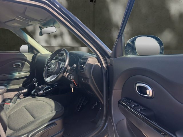 Kia Soul  Black #10