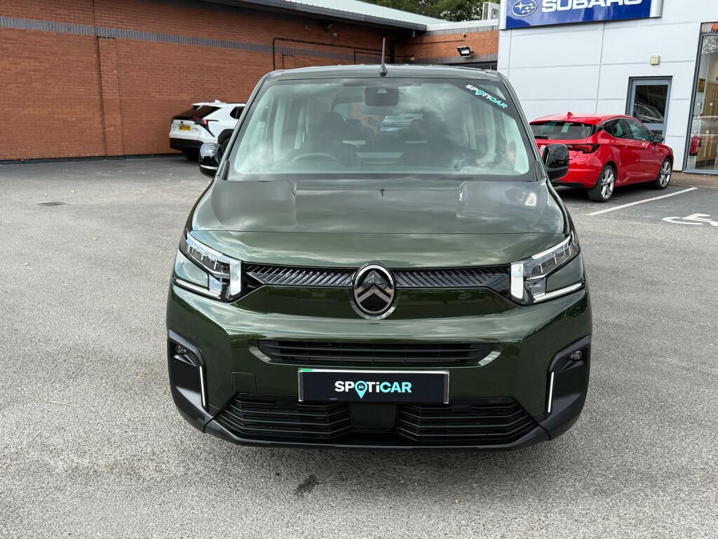 Citroen e-Berlingo 52Kwh Plus XL Mpv 11Kw Charger Green #4