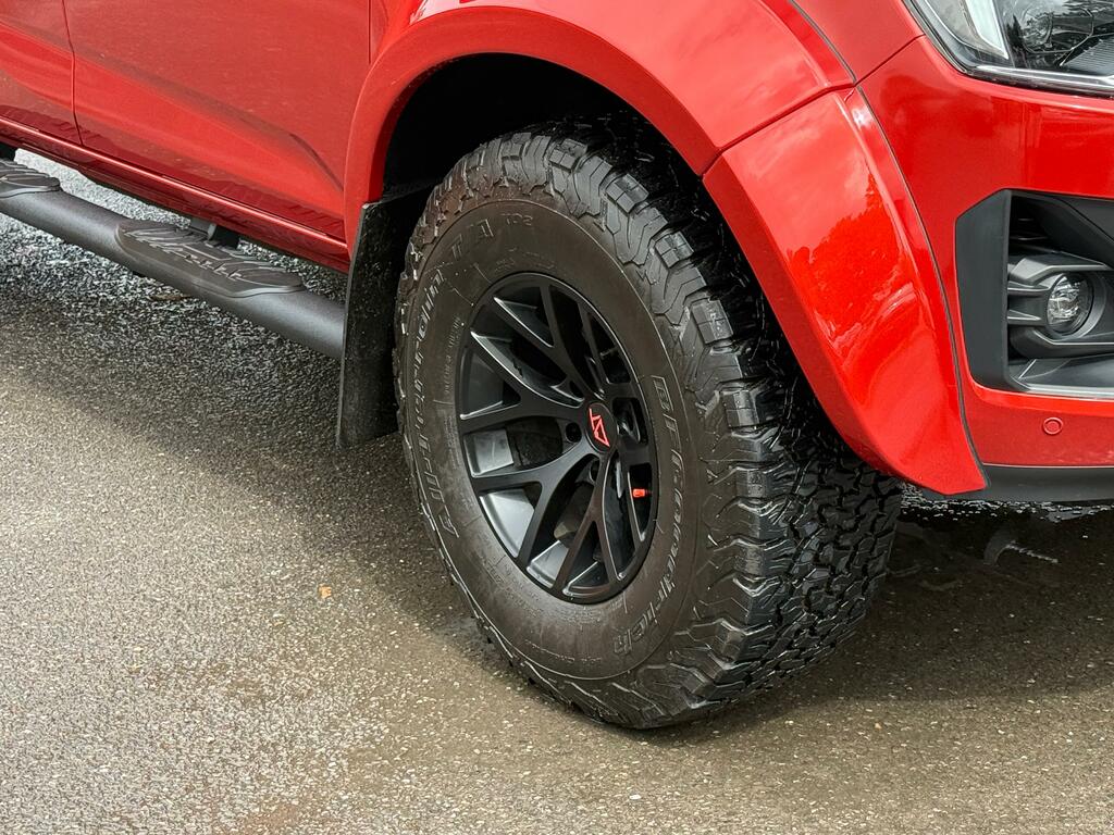 Isuzu D-Max Double Cab Silver #9