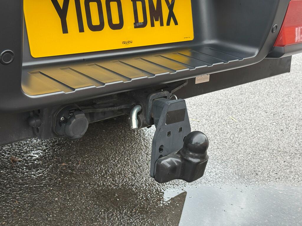 Isuzu D-Max Double Cab Silver #21