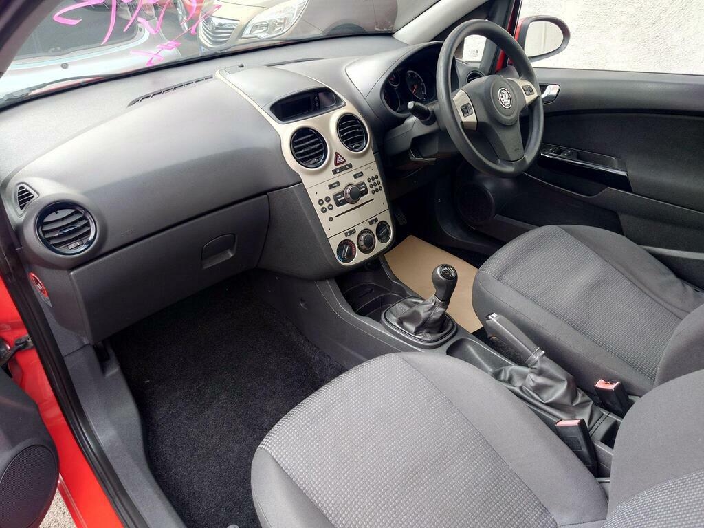 Vauxhall Corsa 1.2I 16V Breeze Red #5