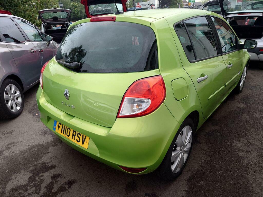 Renault Clio 1.6 Vvt Privilege Euro 4 Green #2