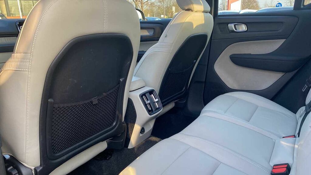 Volvo XC40 Recharge T5 Inscription Black #9