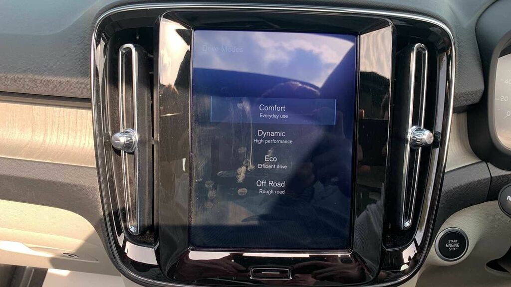 Volvo XC40 Recharge T5 Inscription Black #38