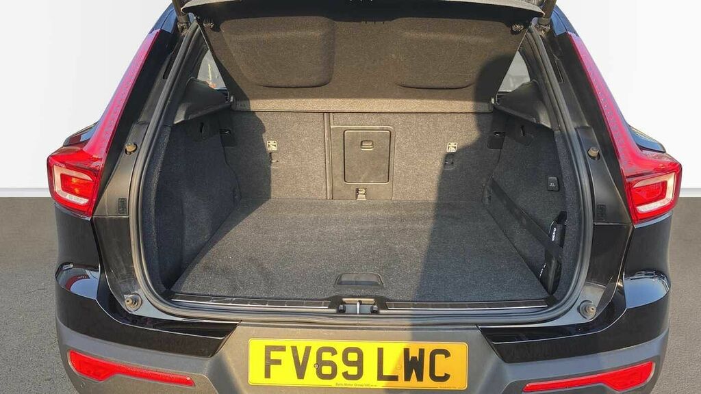 Volvo XC40 Recharge T5 Inscription Black #7