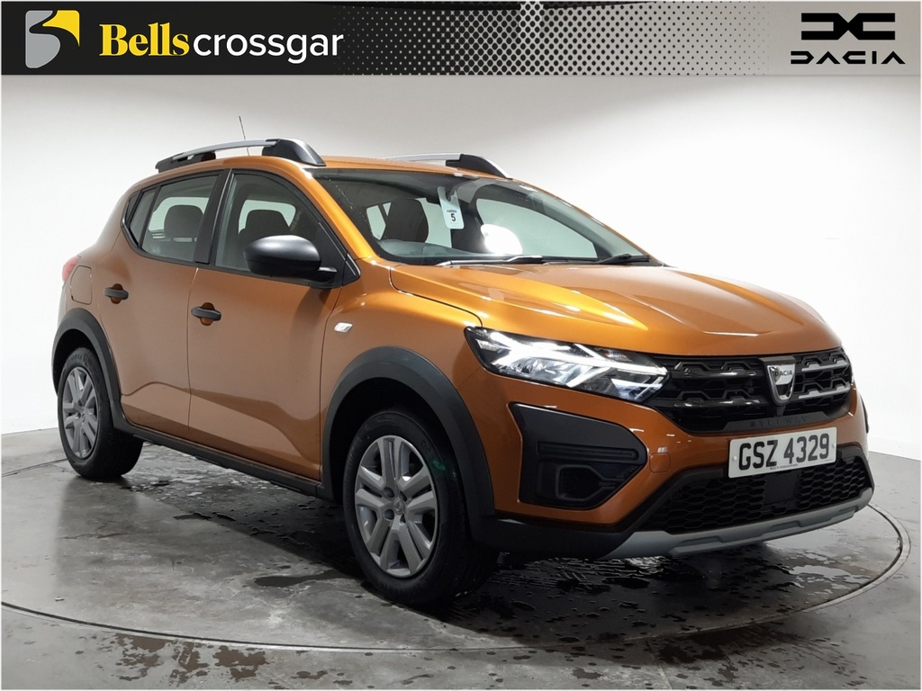 Dacia Sandero Stepway 1.0 Tce Essential Orange
