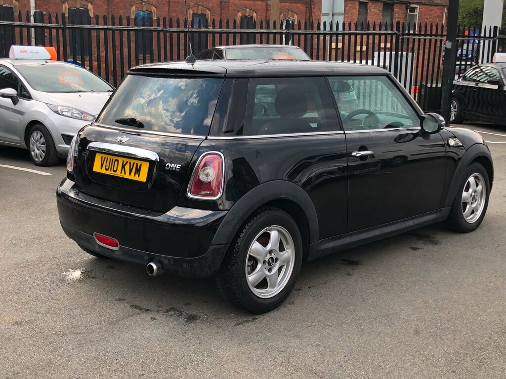 Mini Hatch 1.4 One Hatchback Euro 4 95 Ps VU10KVM Black #3