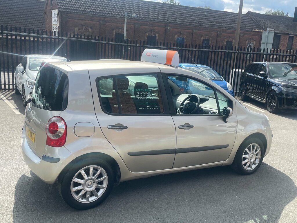 Renault Modus 1.6 16V Dynamique S Hatchback Gold #5