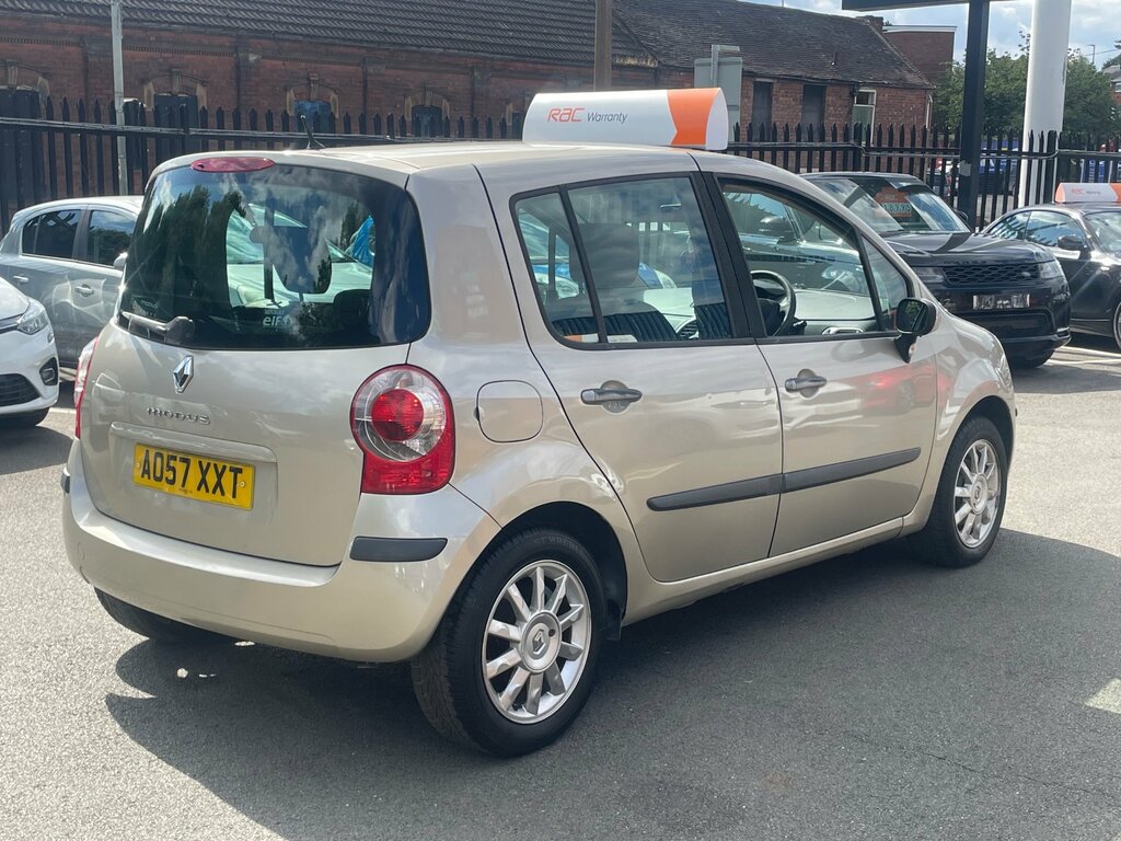 Renault Modus 1.6 16V Dynamique S Hatchback Gold #4