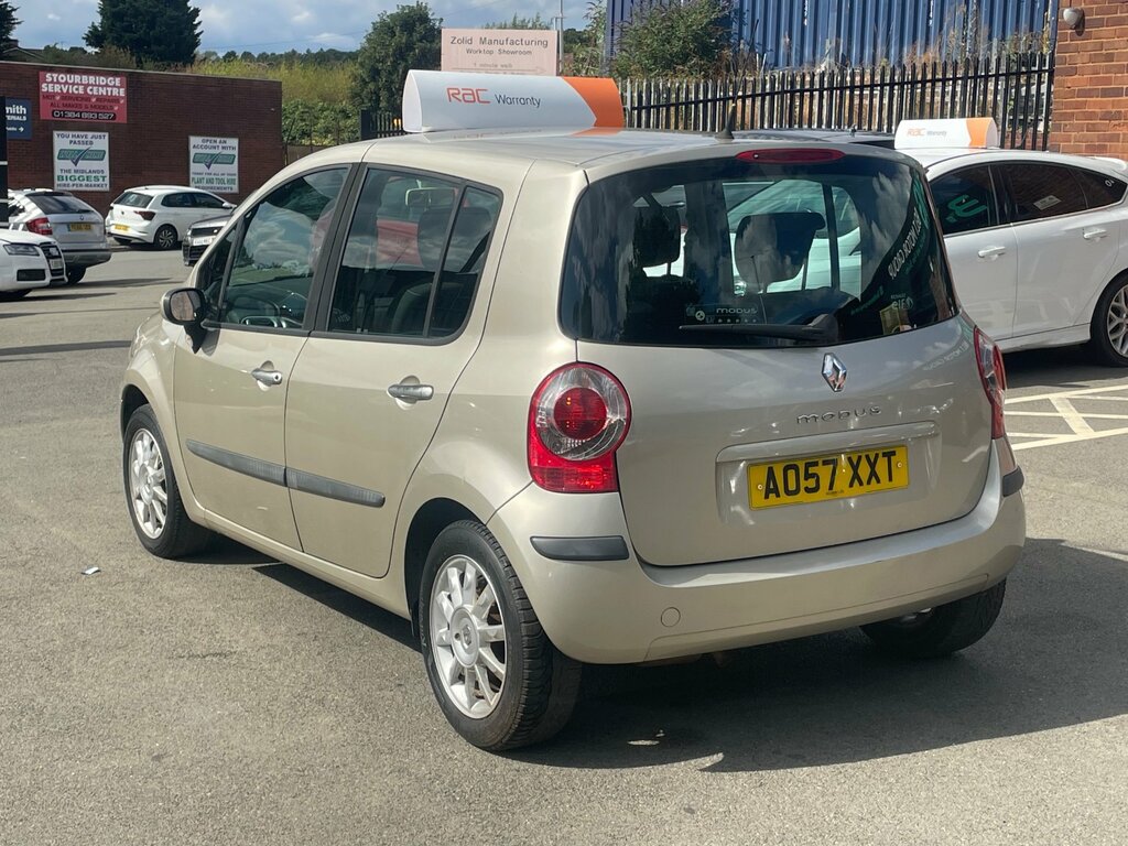 Renault Modus 1.6 16V Dynamique S Hatchback Gold #2