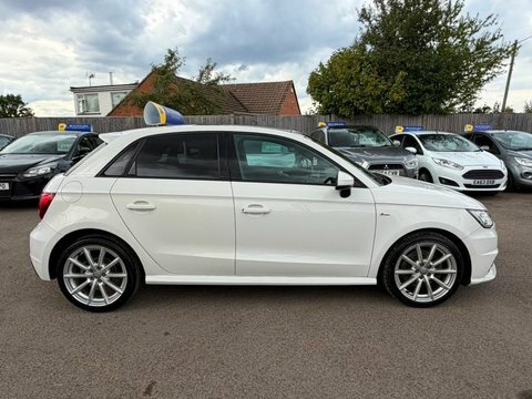 Audi A1 1.4 Tfsi S LY16SZD White #5