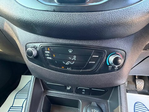Ford Transit Courier Base White #14