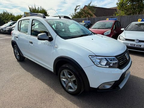 Dacia Sandero Stepway 0.9 Tce Ambiance CE67VDX White #3
