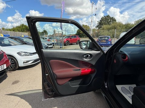 Nissan Juke 1.6 Tekna Xtron Euro 6 White #26