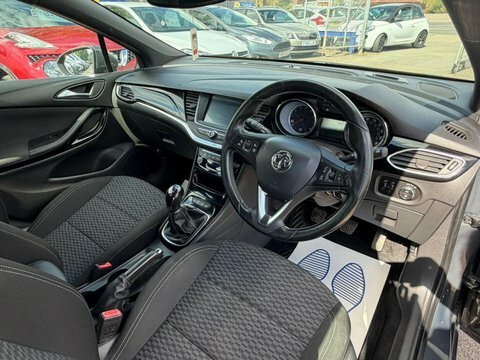 Vauxhall Astra  Green #9