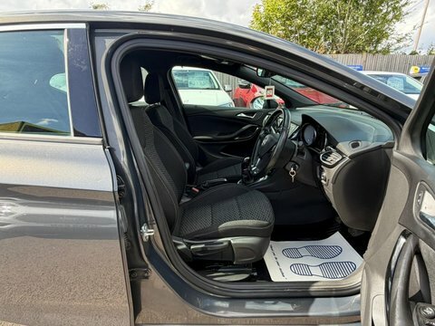 Vauxhall Astra  Green #10