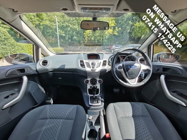 Ford Fiesta Zetec Hatchback Silver #2