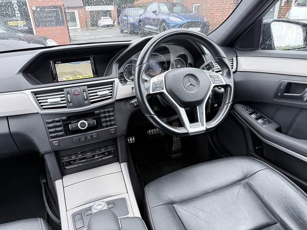 Mercedes-Benz E Class E350 Sport Cdi Blueefficiency 265 White #32