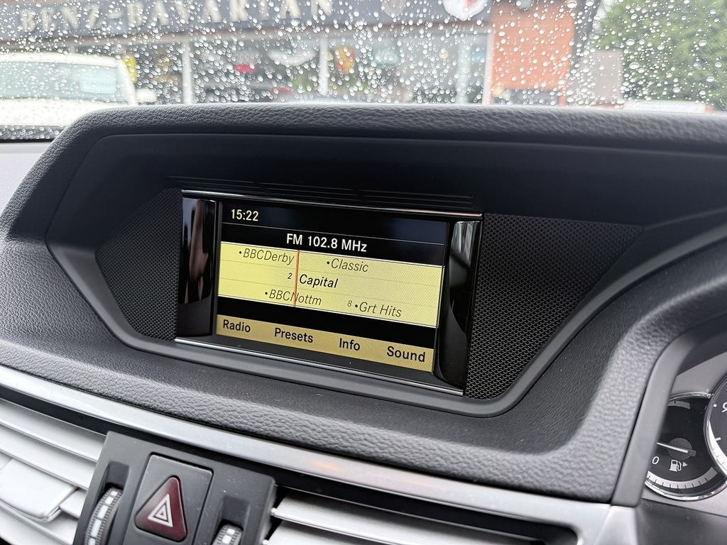 Mercedes-Benz E Class E350 Sport Cdi Blueefficiency 265 White #18