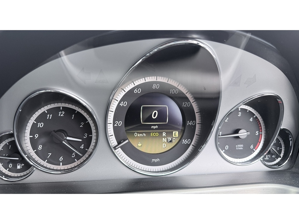 Mercedes-Benz E Class E350 Sport Cdi Blueefficiency 265 White #14