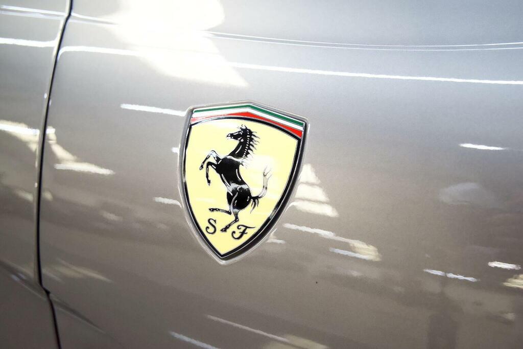 Ferrari 812 Superfast 2dr Auto Red #30