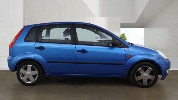 Ford Fiesta Automatic Silver #7