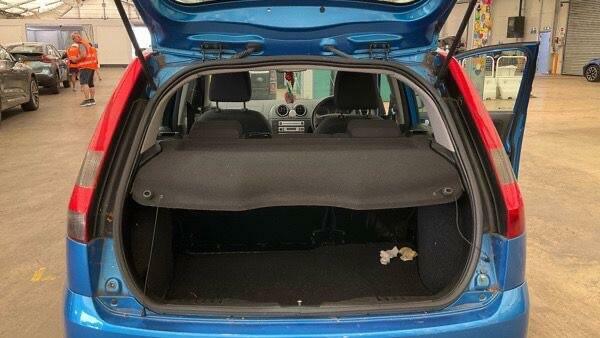 Ford Fiesta Automatic Silver #12