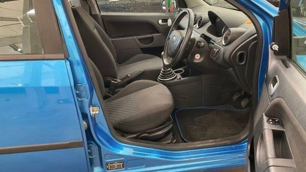 Ford Fiesta Automatic Silver #9