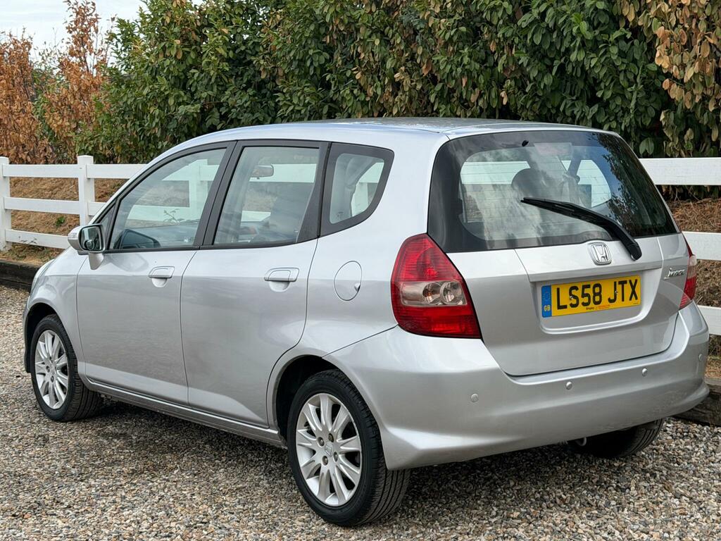 Honda Jazz Se Silver #6