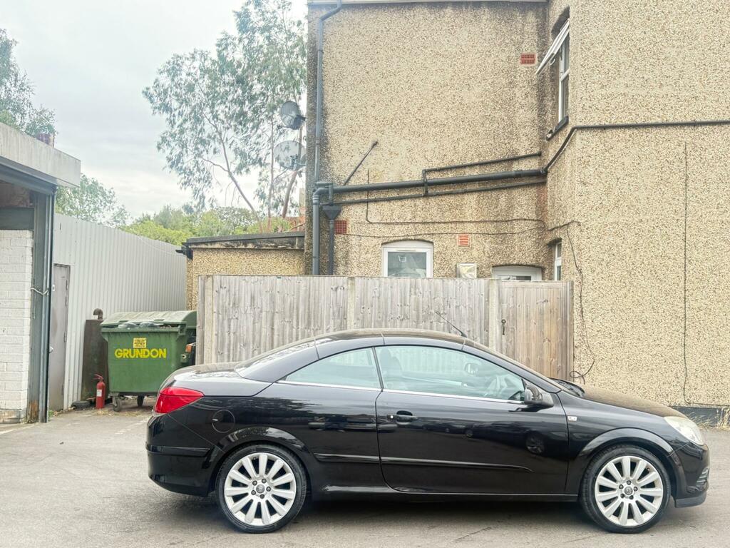 Vauxhall Astra 1.8I Exclusiv Black Twin Top Black #4