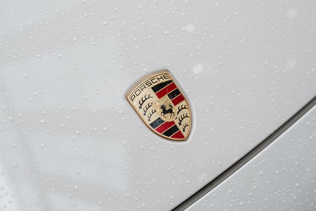 Porsche Cayenne V6 Automatic Black #11