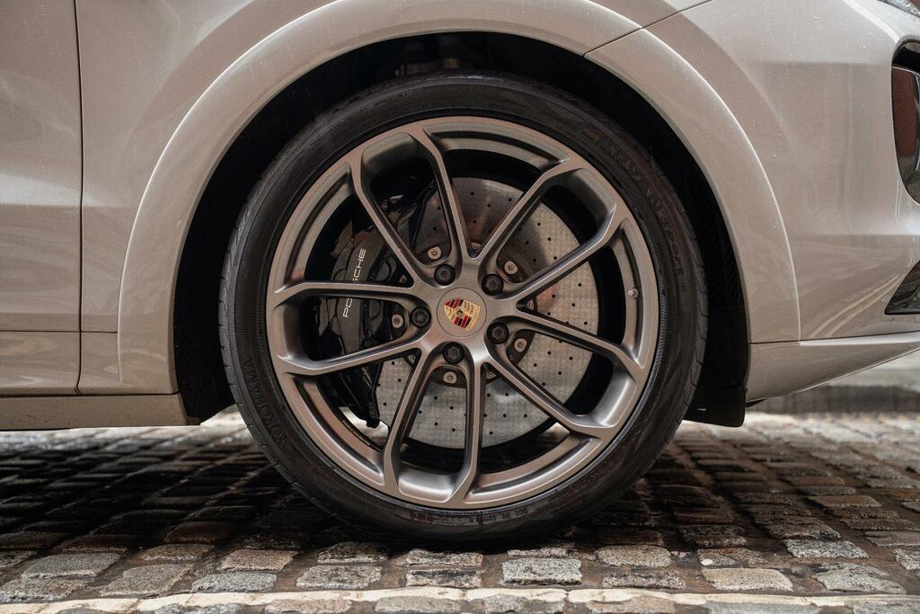 Porsche Cayenne V6 Automatic Black #20