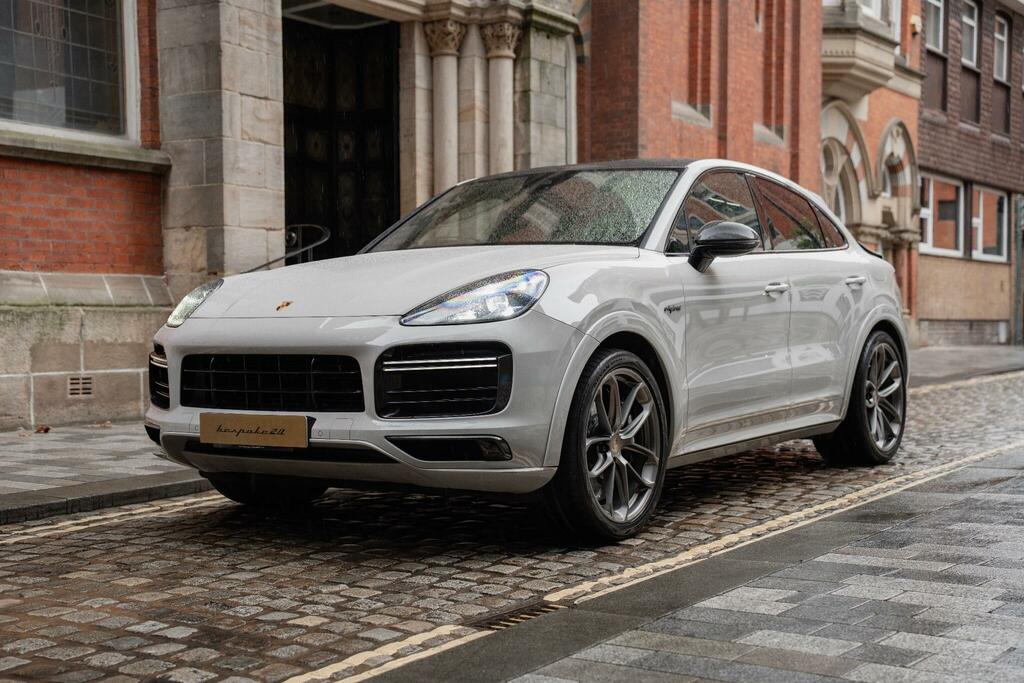 Porsche Cayenne V6 Automatic Black #14