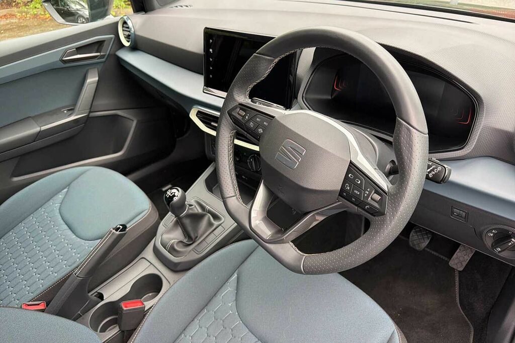 Seat Arona 1.0 Tsi Se Technology DX26VHL Black #6