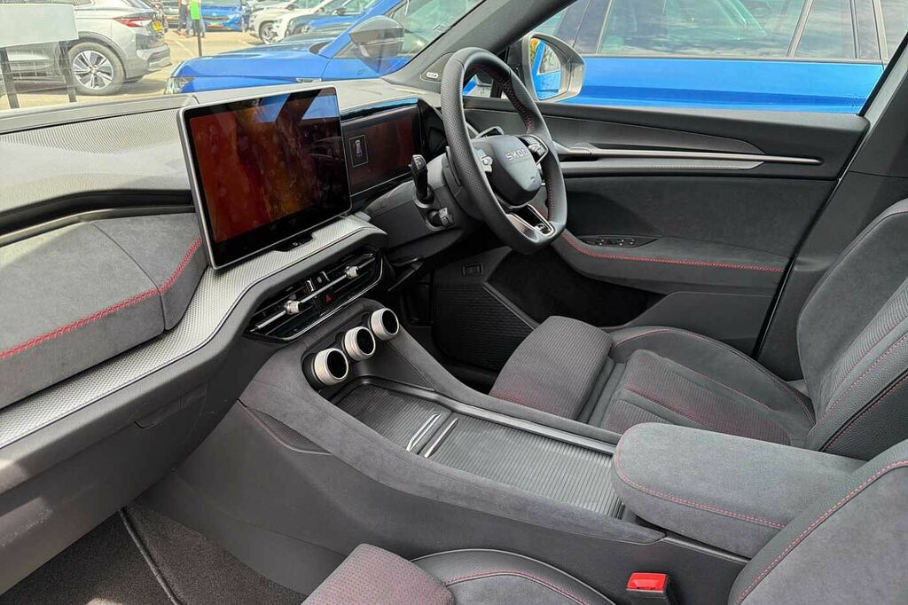 Skoda Kodiaq 2.0 Tsi Vrs 4X4 Dsg 7 Seat White #2