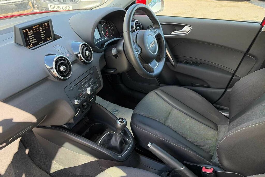 Audi A1 1.4 Tfsi Sport Red #2