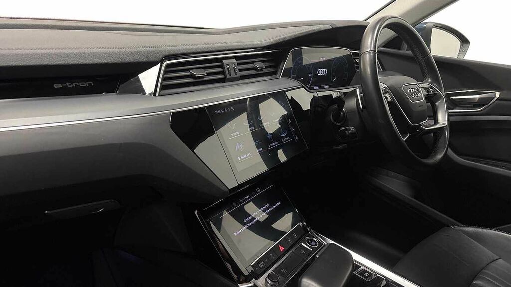 Audi Q8 e tron 250Kw 50 Quattro 95Kwh Sport Blue #2