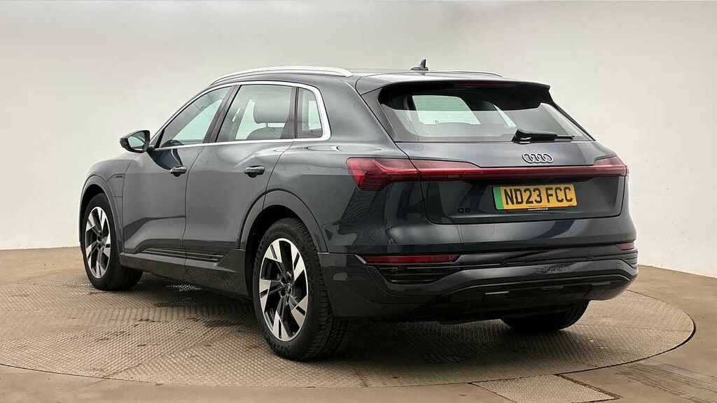 Audi Q8 e tron 250Kw 50 Quattro 95Kwh Sport Blue #3