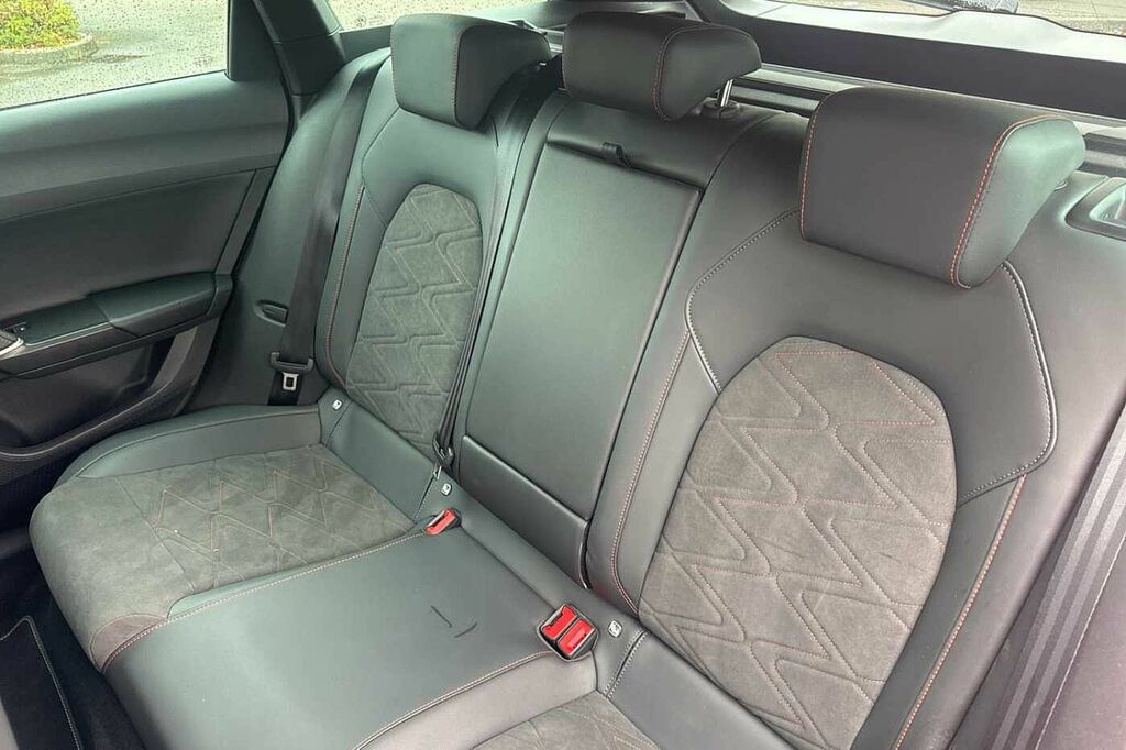 Seat Leon Fr White #10