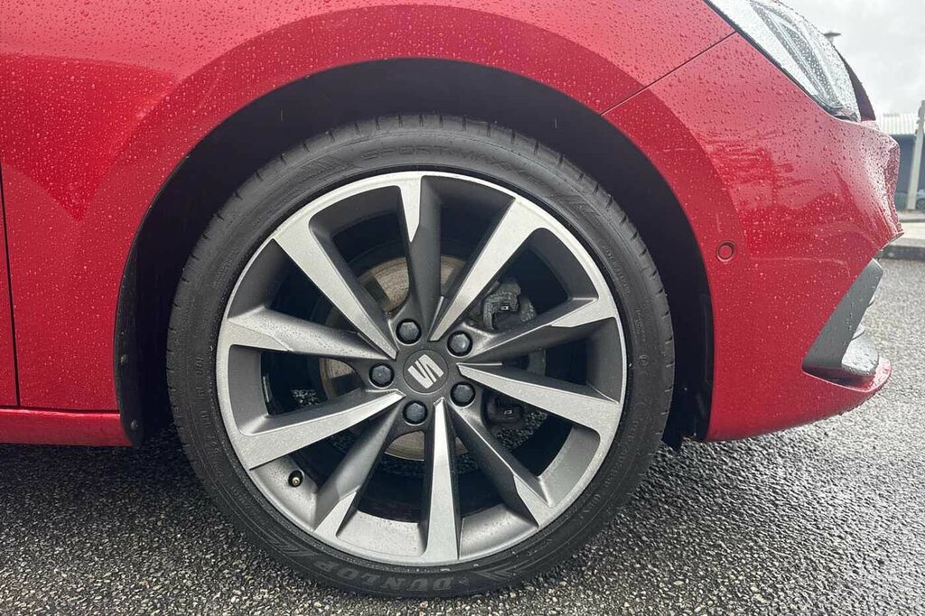 Seat Leon Fr White #9