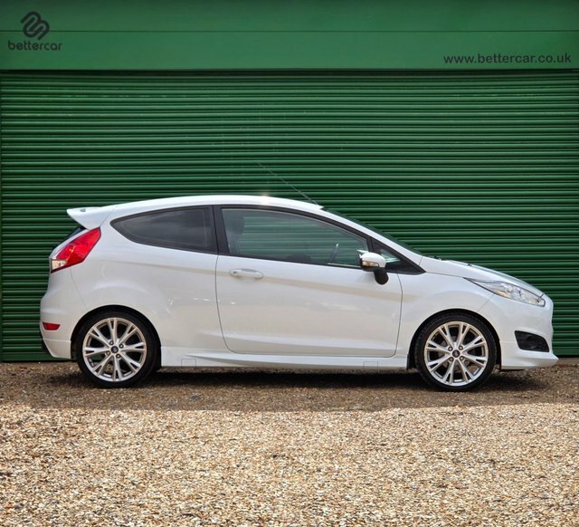Ford Fiesta Ecoboost Zetec S Hatchback White #4