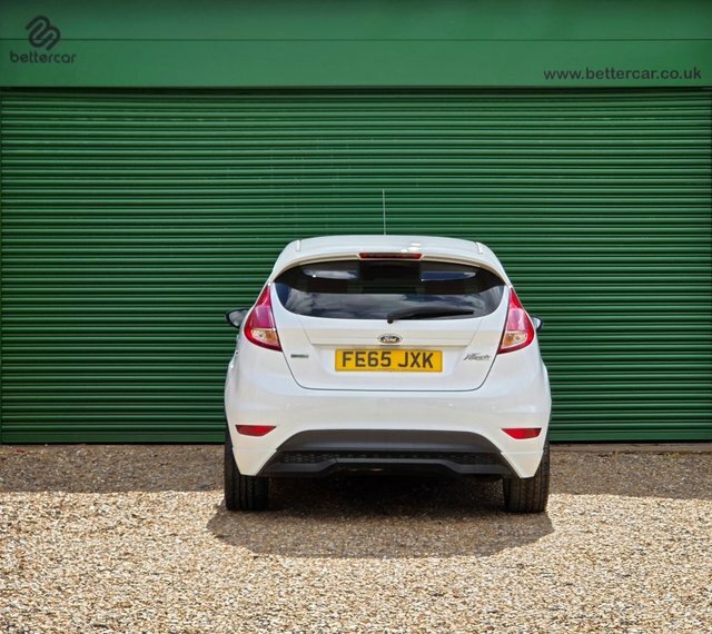 Ford Fiesta Ecoboost Zetec S Hatchback White #6